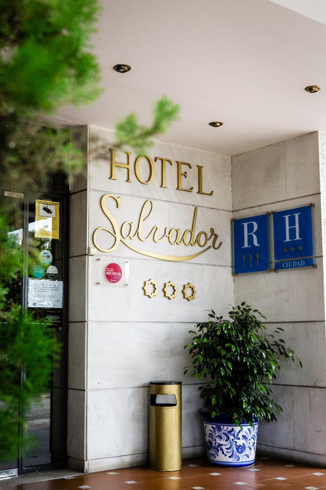 Hotel Salvador Bailén Esterno foto